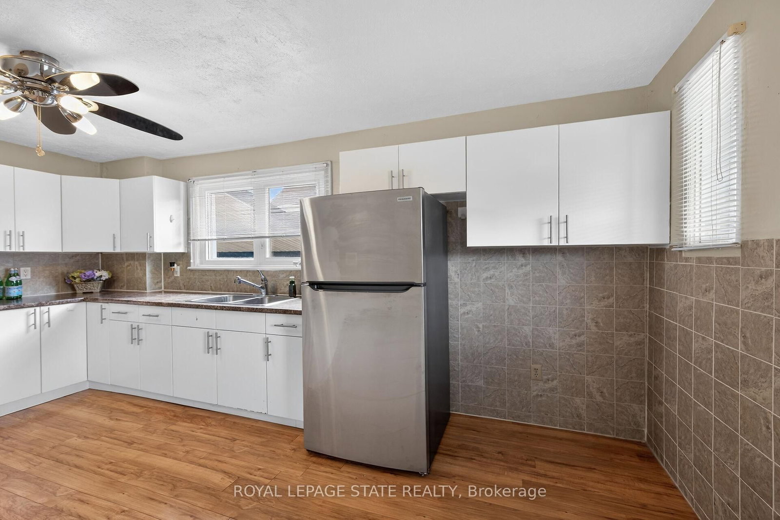 Detached House for sale at 163 Rosedale Avenue, Hamilton, Ontario, L8K 4N4 - Rosedale - MLS: X13002180