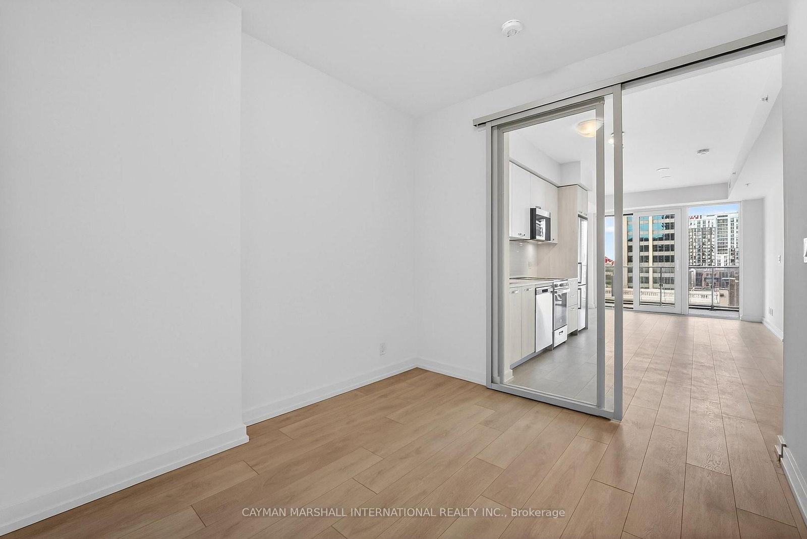 75 James Street S, Unit 804 - Photo 10