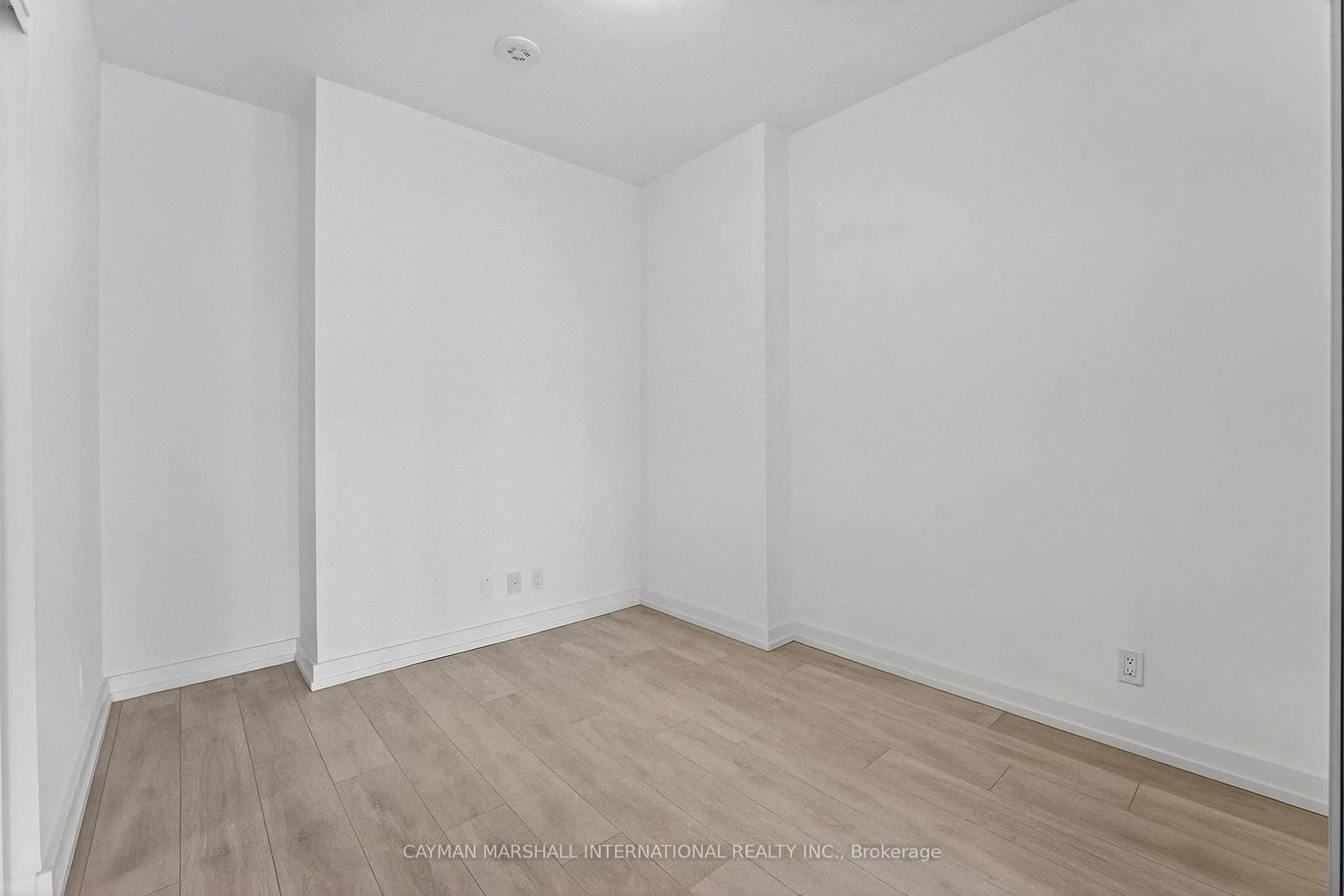 75 James Street S, Unit 804 - Photo 11