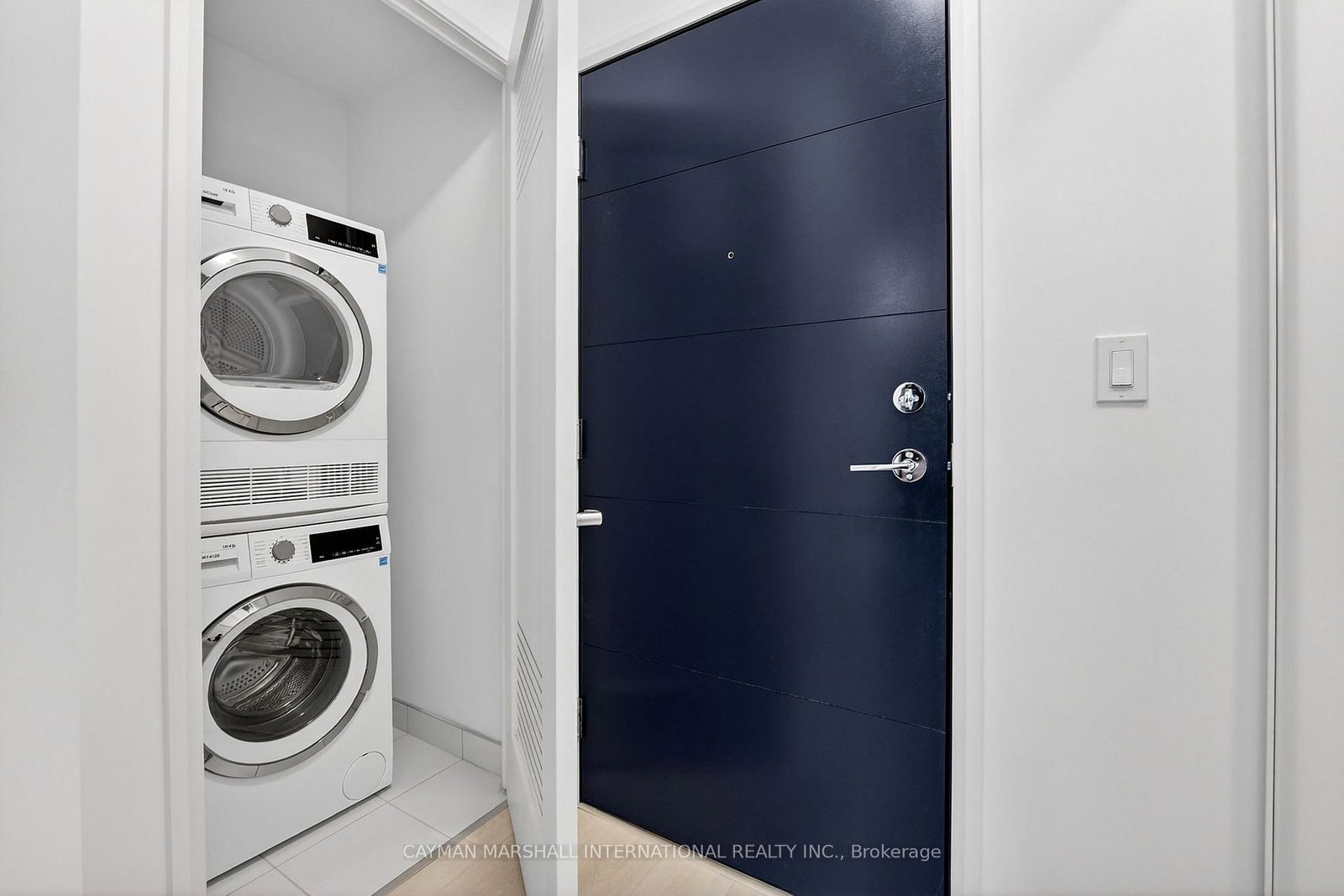 75 James Street S, Unit 804 - Photo 12