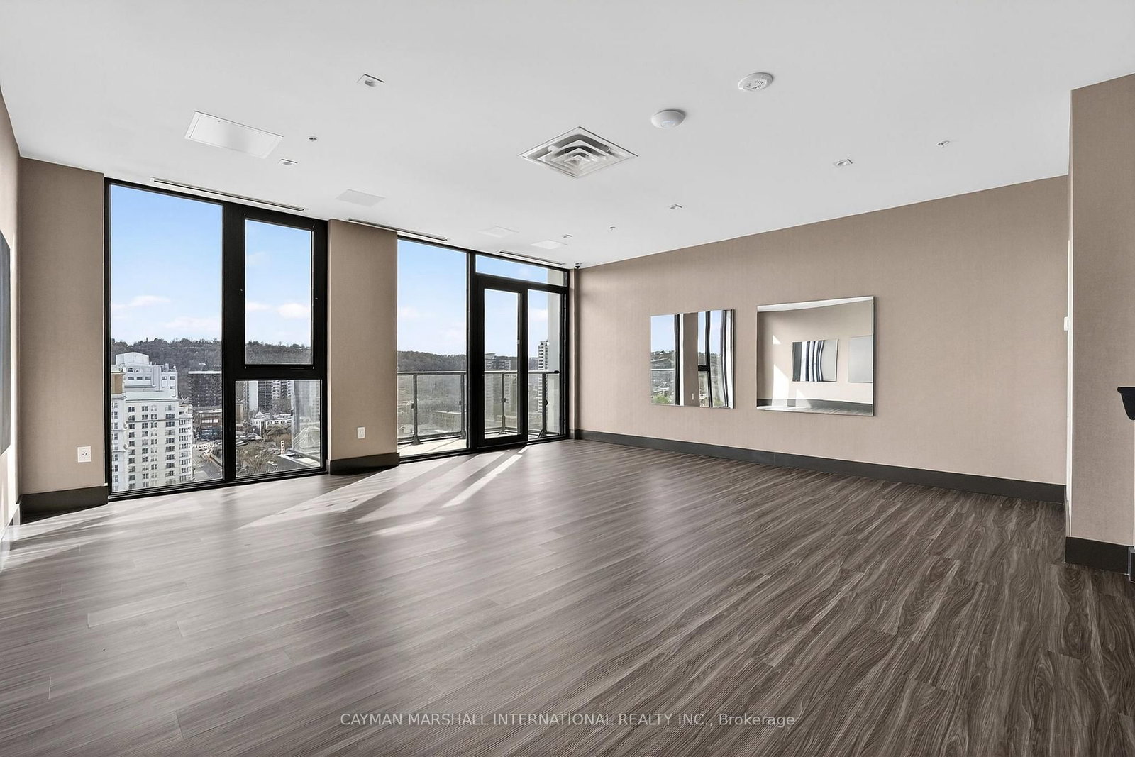 75 James Street S, Unit 804 - Photo 22