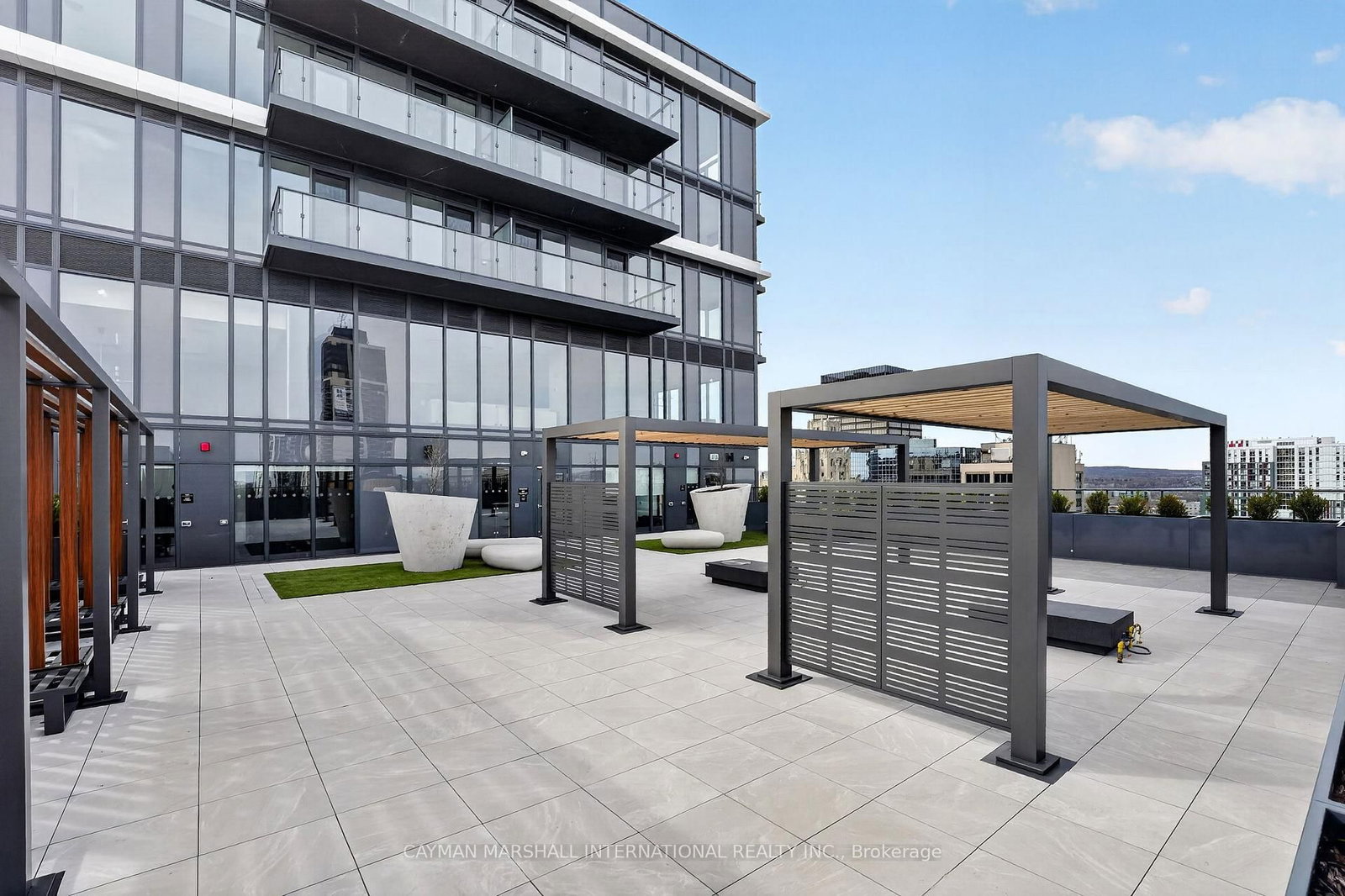 75 James Street S, Unit 804 - Photo 34