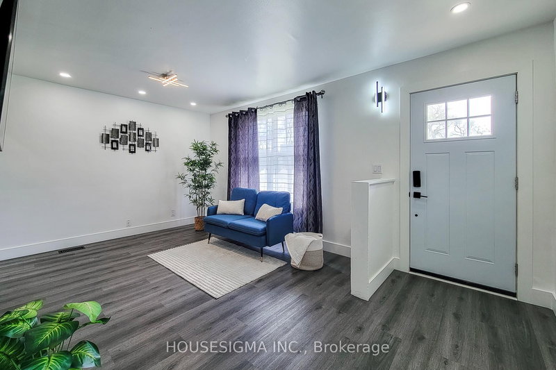 5 Martha St, Hamilton, L8H 2B7 | Image 2