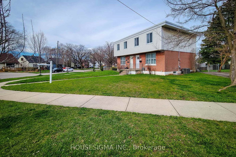 5 Martha St, Hamilton, L8H 2B7 | Image 3