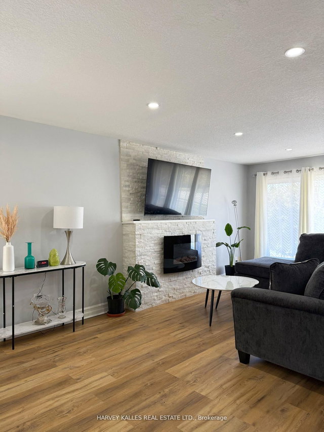 1330 Highbury Avenue N