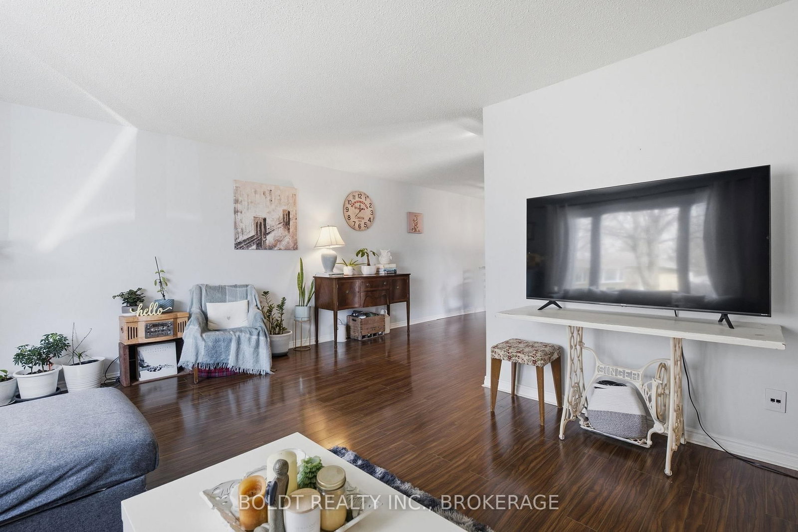 Semi-Detached House for sale at 107 Chapel Hill Crescent, Welland, Ontario, L3C 6G8 - N. Welland - MLS: X13002486