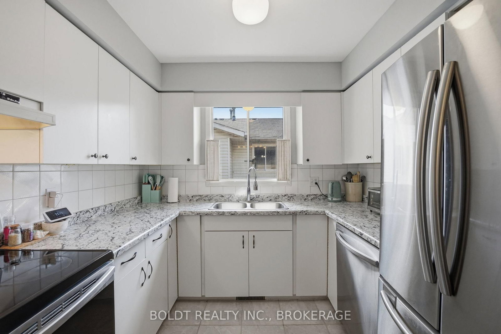 Semi-Detached House for sale at 107 Chapel Hill Crescent, Welland, Ontario, L3C 6G8 - N. Welland - MLS: X13002486