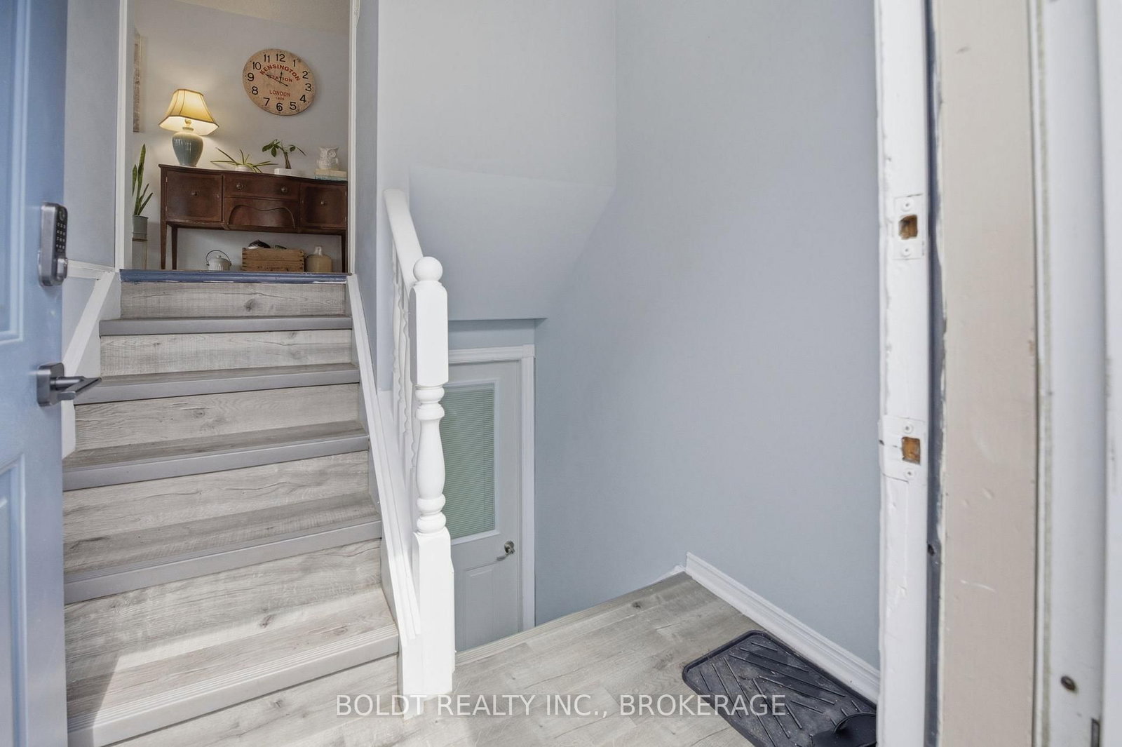 Semi-Detached House for sale at 107 Chapel Hill Crescent, Welland, Ontario, L3C 6G8 - N. Welland - MLS: X13002486