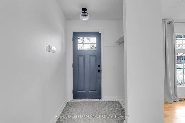 upper unit - 940 BRANT Upper unit Street