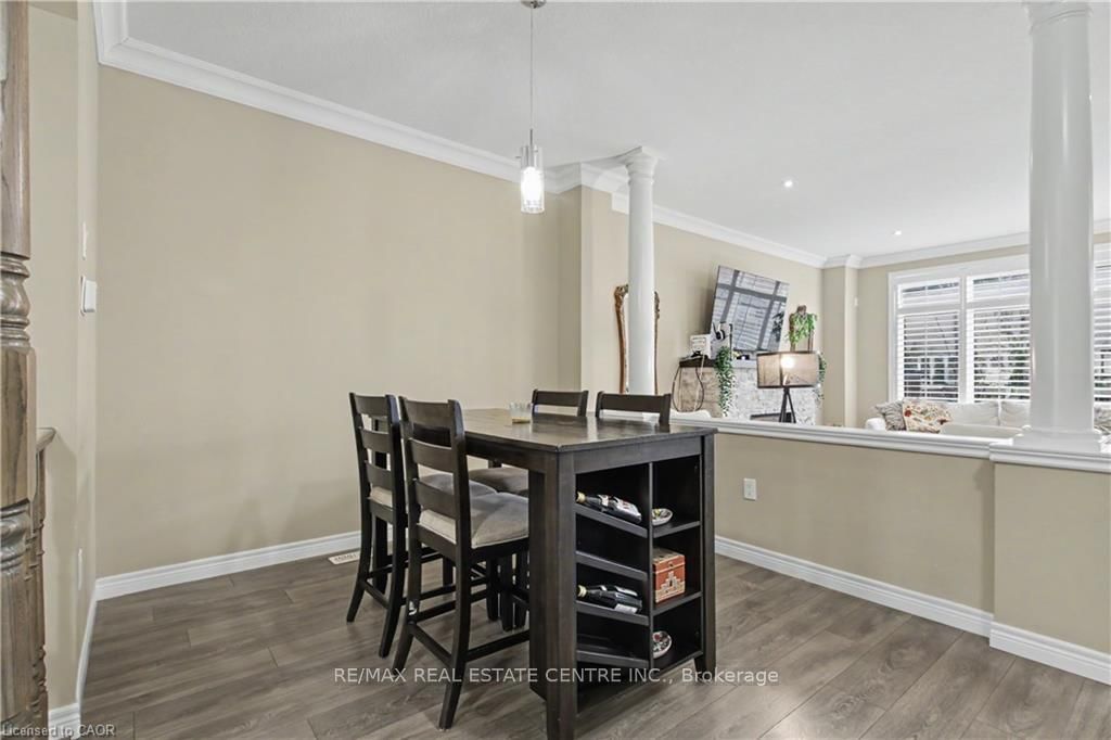 Detached House for sale at 235 Fair Street, Hamilton, Ontario, L9K 0B9 - Meadowlands - MLS: X13002634