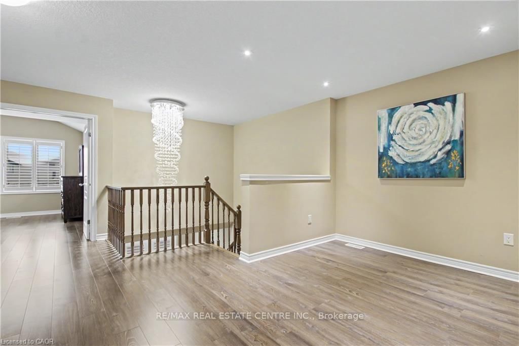 Detached House for sale at 235 Fair Street, Hamilton, Ontario, L9K 0B9 - Meadowlands - MLS: X13002634