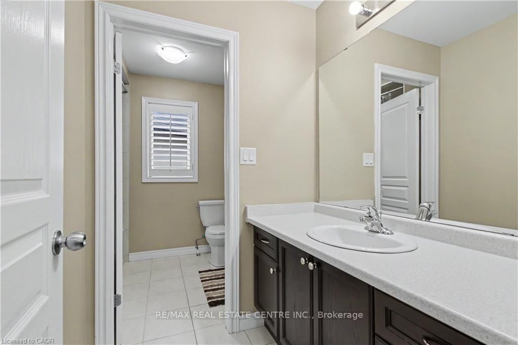 Detached House for sale at 235 Fair Street, Hamilton, Ontario, L9K 0B9 - Meadowlands - MLS: X13002634