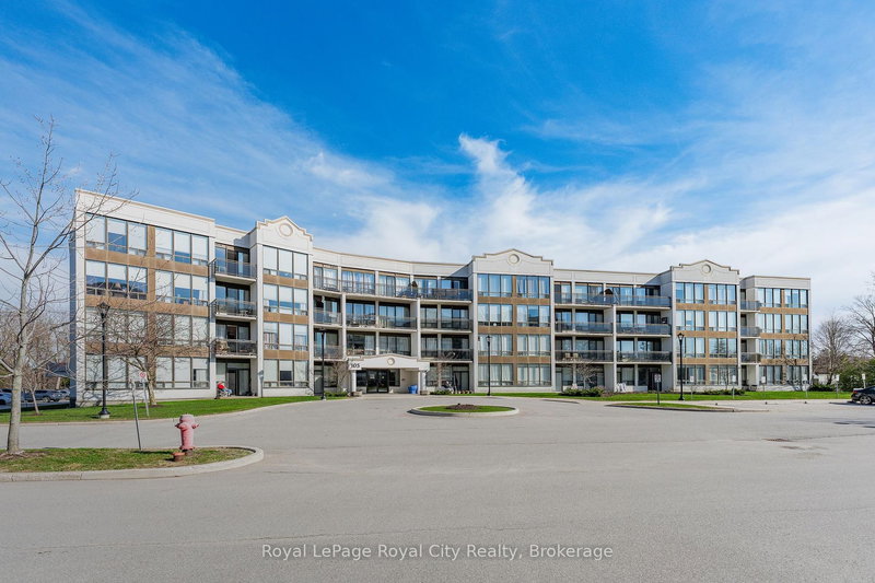 402 - 105 Bagot St, Guelph, N1H 8H4 | Image 2