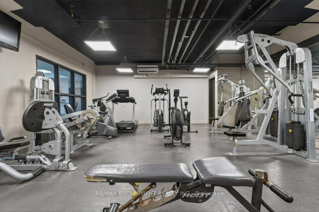 150 Charlton Avenue E, Unit 1801 - Photo 36