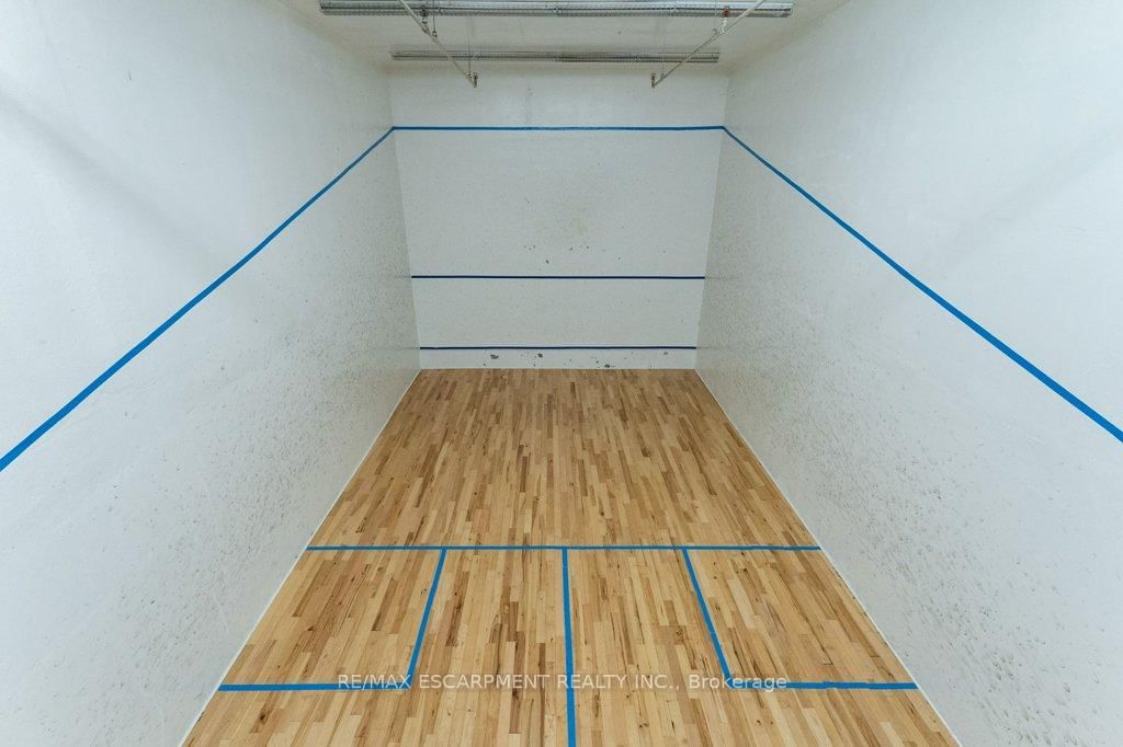 150 Charlton Avenue E, Unit 1801 - Photo 38