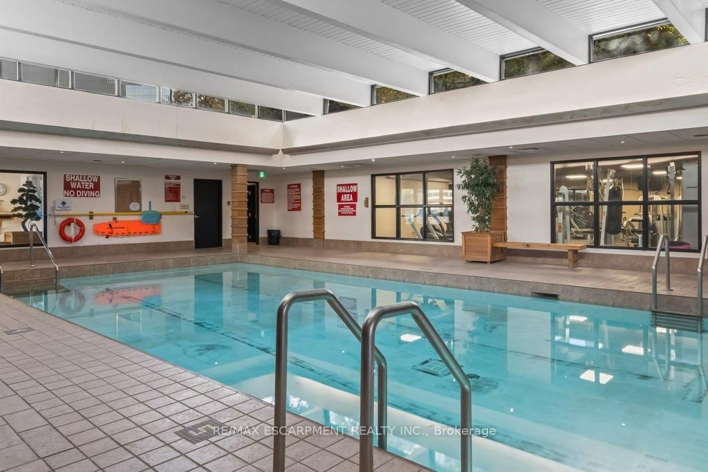 150 Charlton Avenue E, Unit 1801 - Photo 40