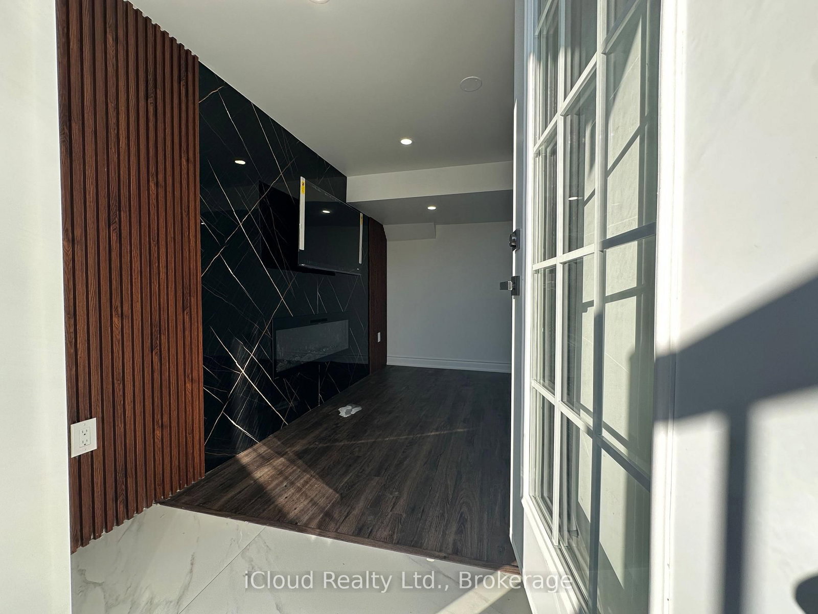 89 Longboat Run W, Unit BSMT - Photo 15