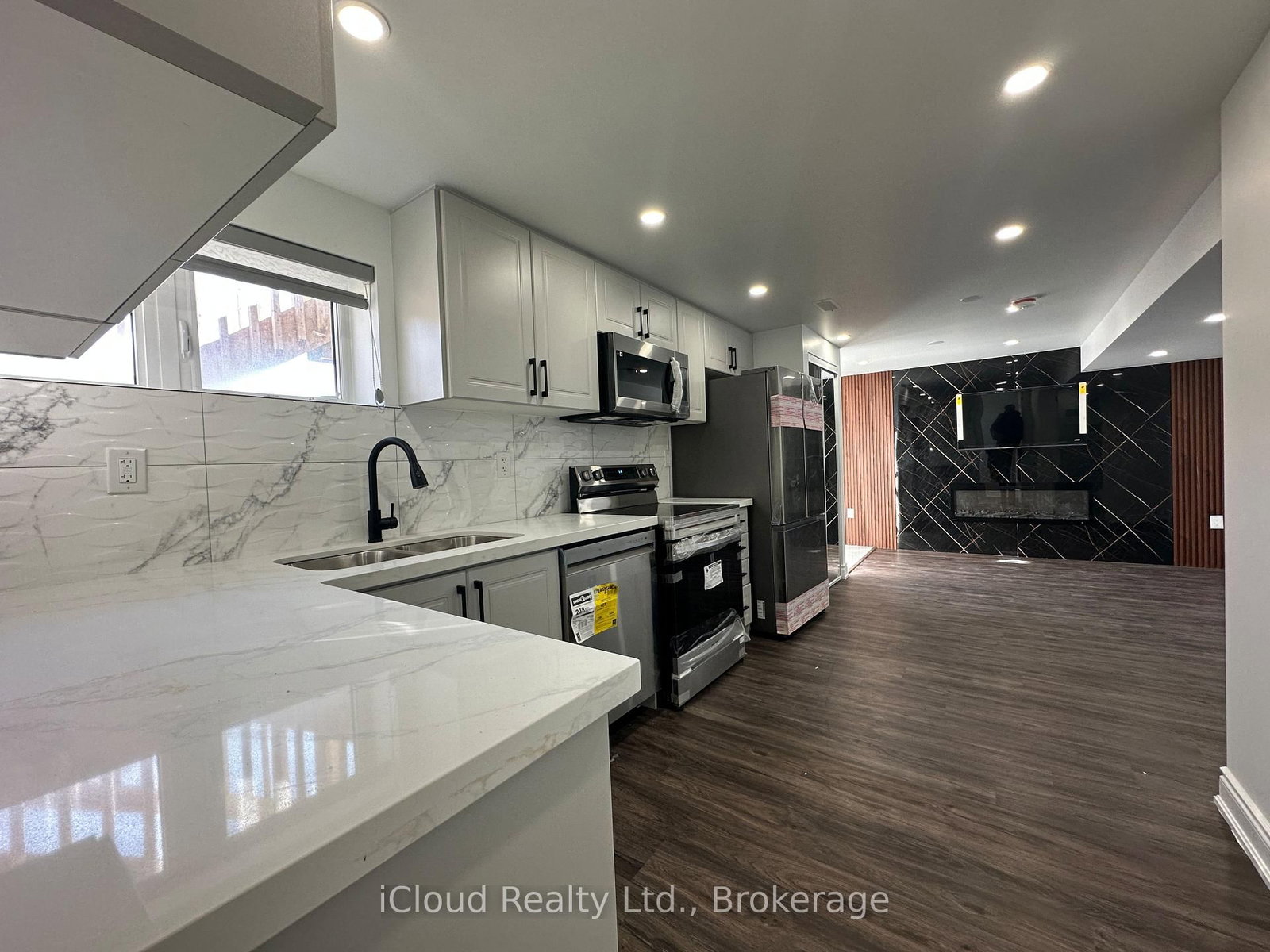 89 Longboat Run W, Unit BSMT - Photo 20