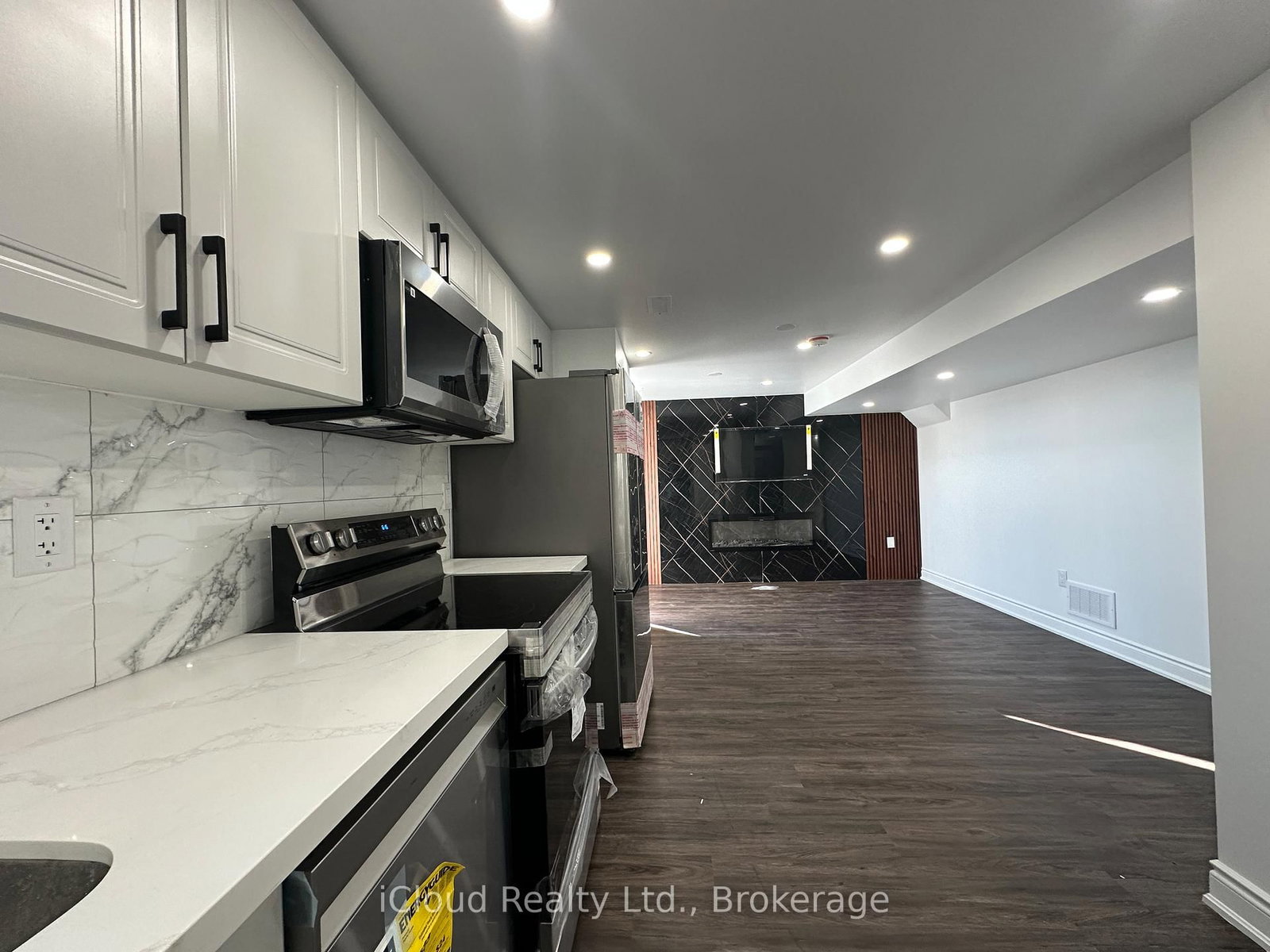 89 Longboat Run W, Unit BSMT - Photo 22