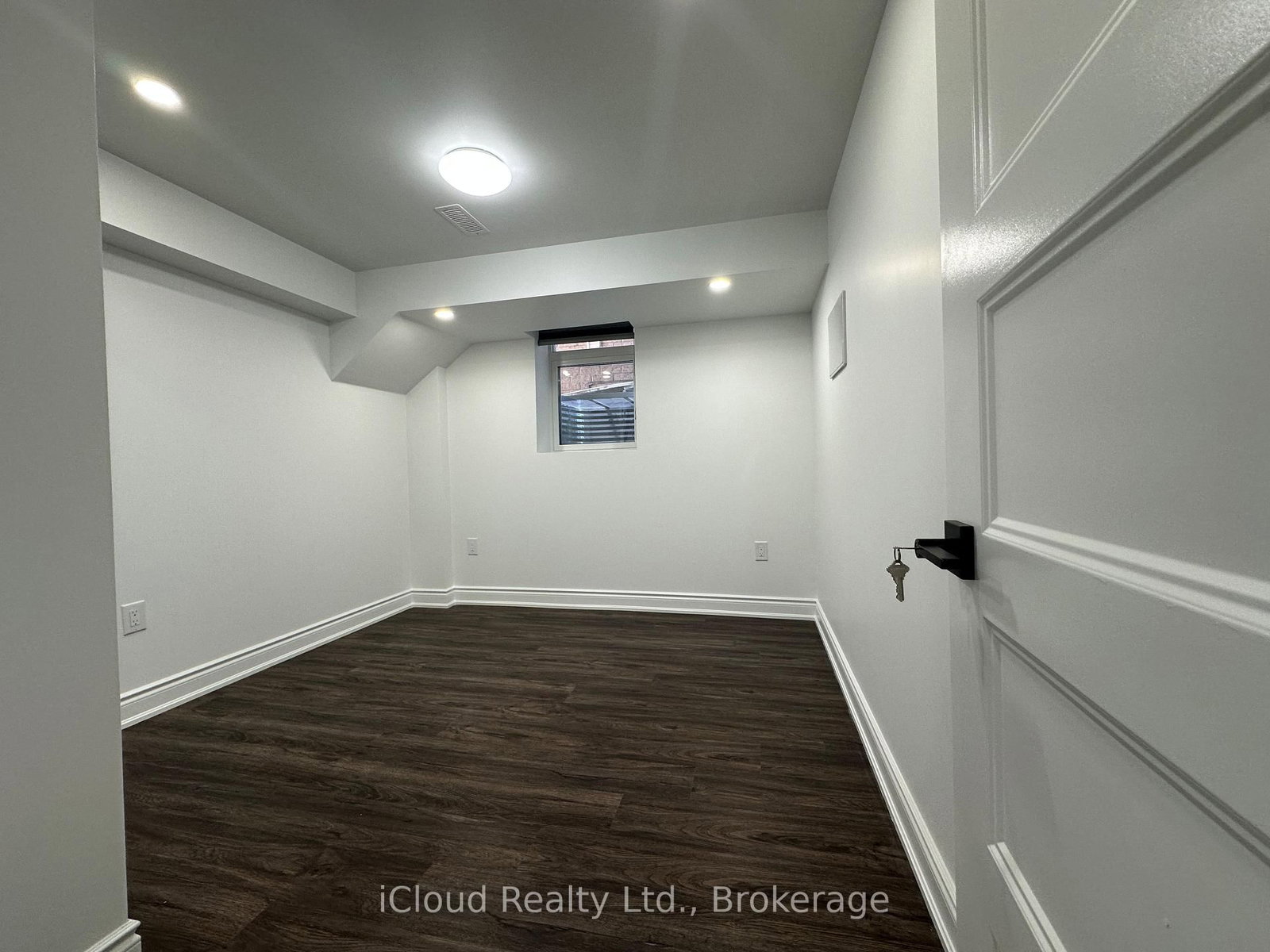 89 Longboat Run W, Unit BSMT - Photo 30