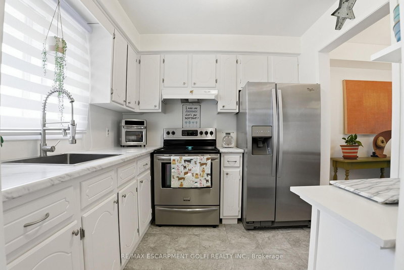 2 - 63 EMPIRE St, Welland, L3B 2L3 | Image 3