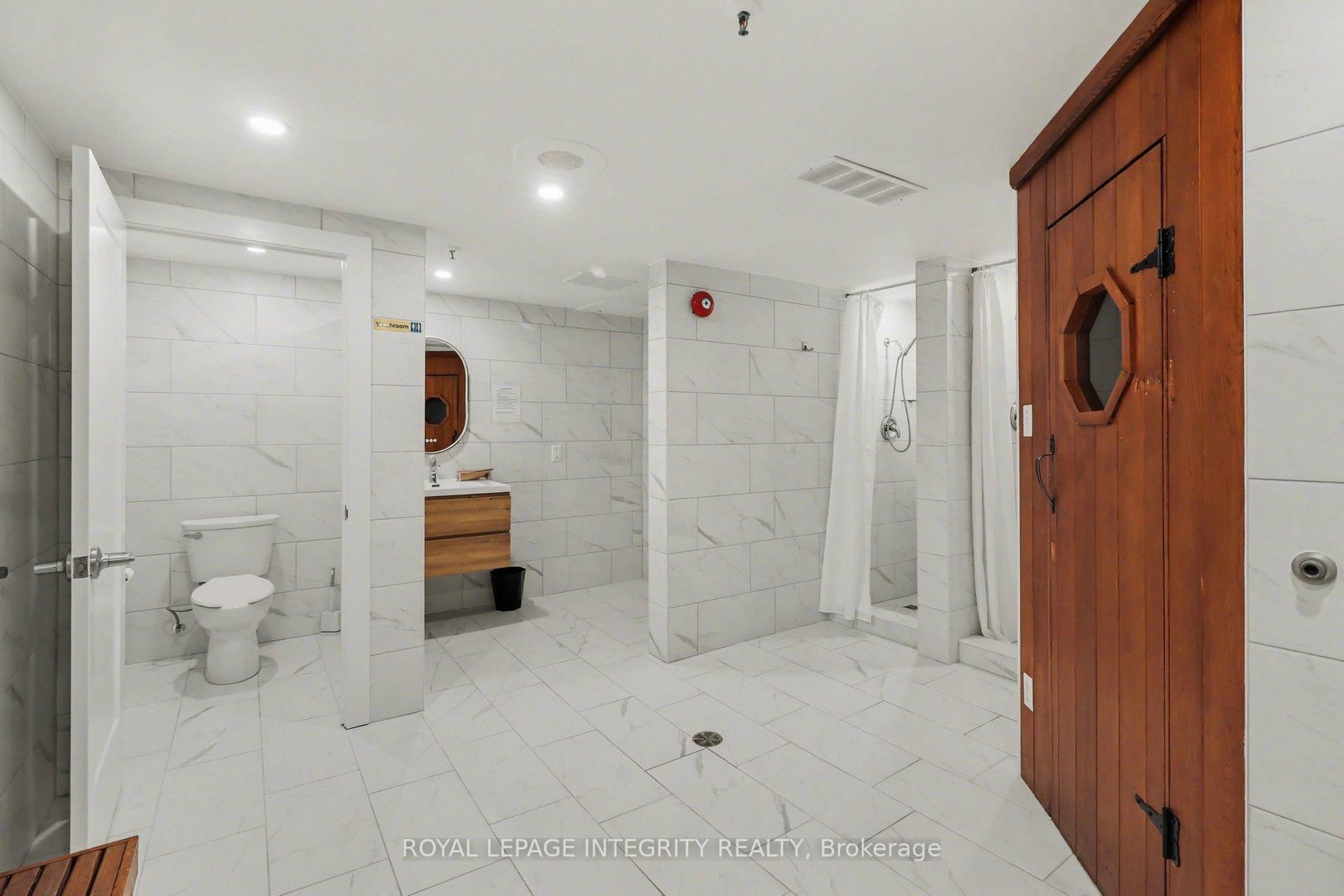 470 Laurier Avenue W, Unit PH2104 - Photo 20