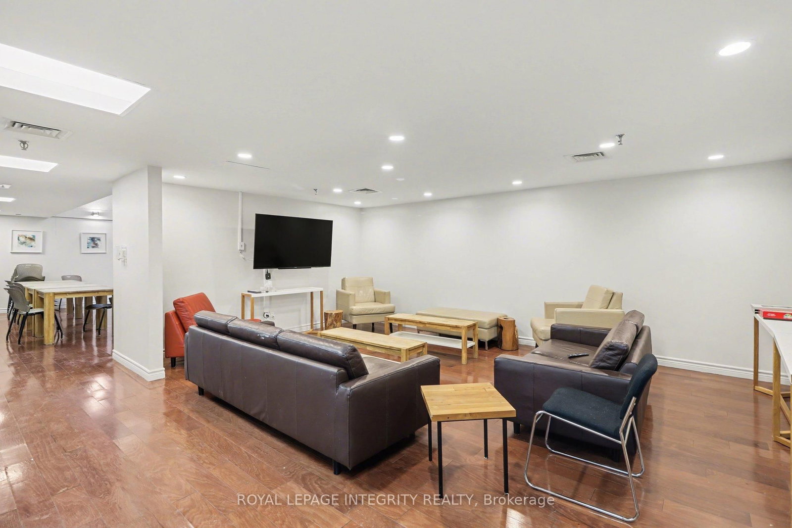 470 Laurier Avenue W, Unit PH2104 - Photo 25