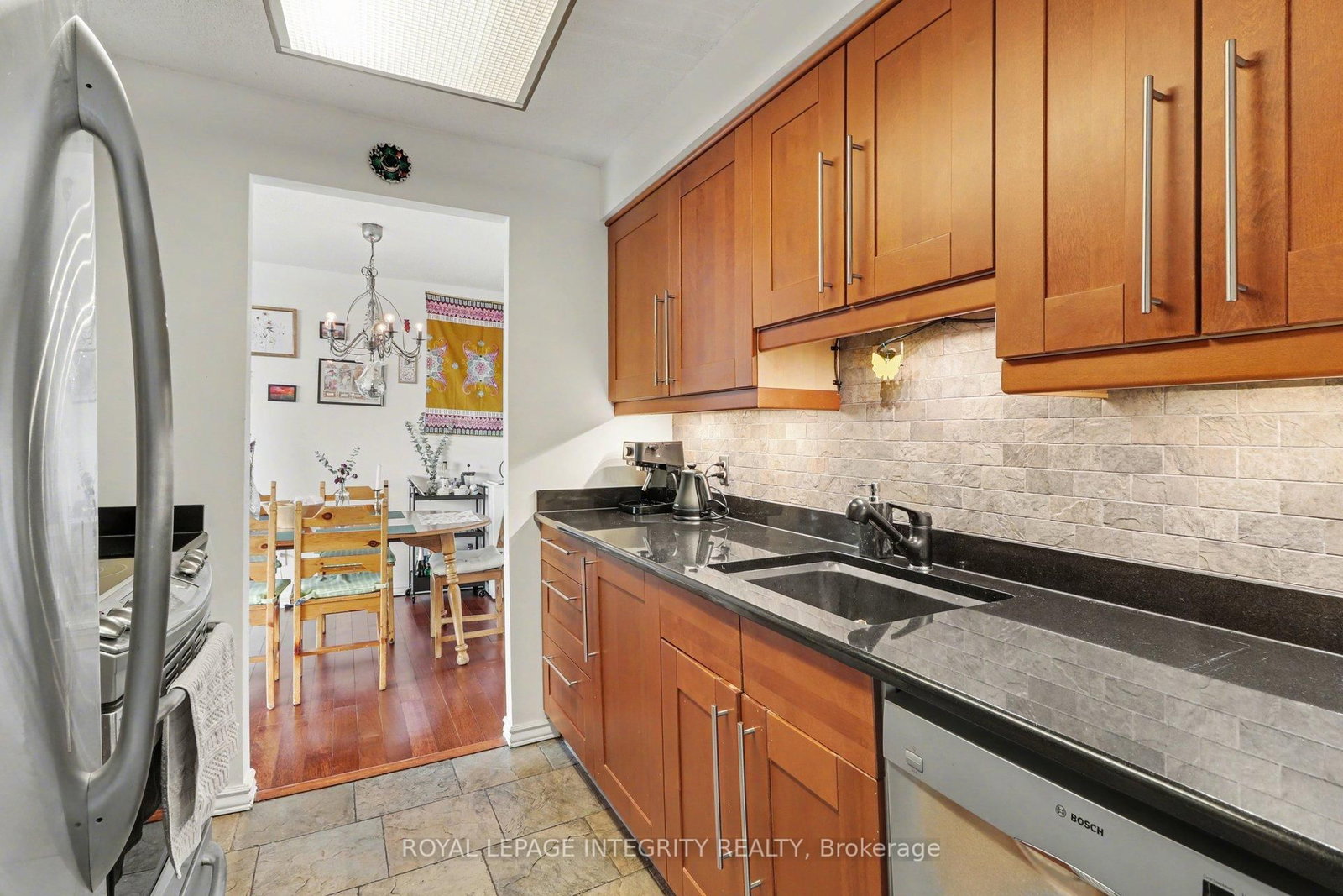 470 Laurier Avenue W, Unit PH2104 - Photo 7