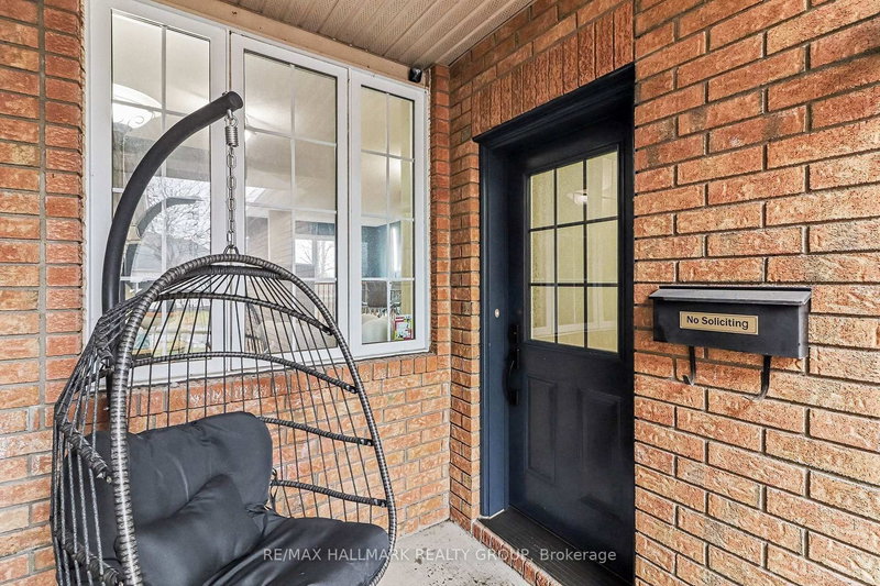 111 Ludlowe St, Ottawa, K4A 5C2 | Image 2