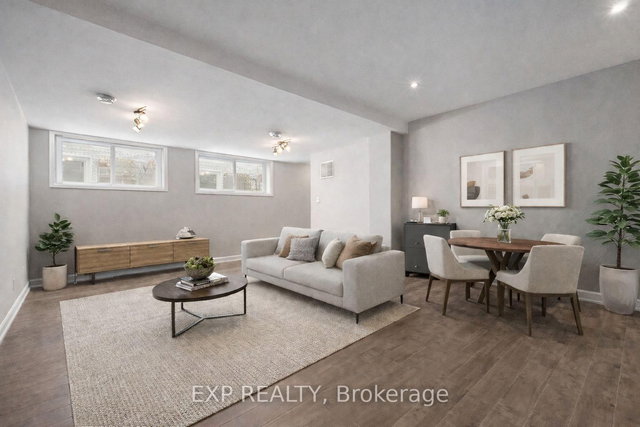 A - 1226 MONTBLANC Crescent