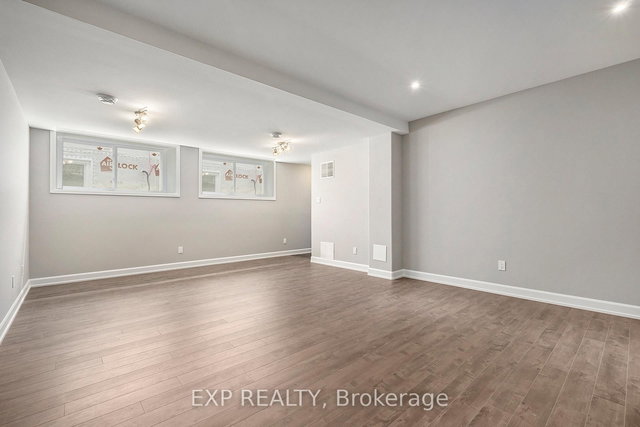 A - 1226 MONTBLANC Crescent