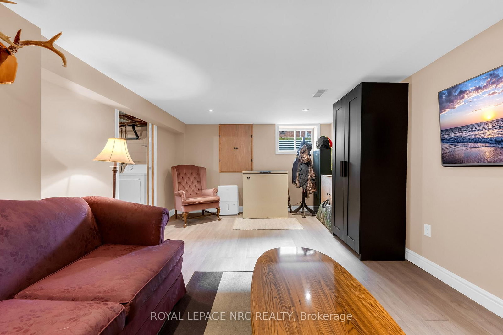 Detached House for sale at 475 East 38th Street, Hamilton, Ontario, L8V 4G7 - Macassa - MLS: X13002874