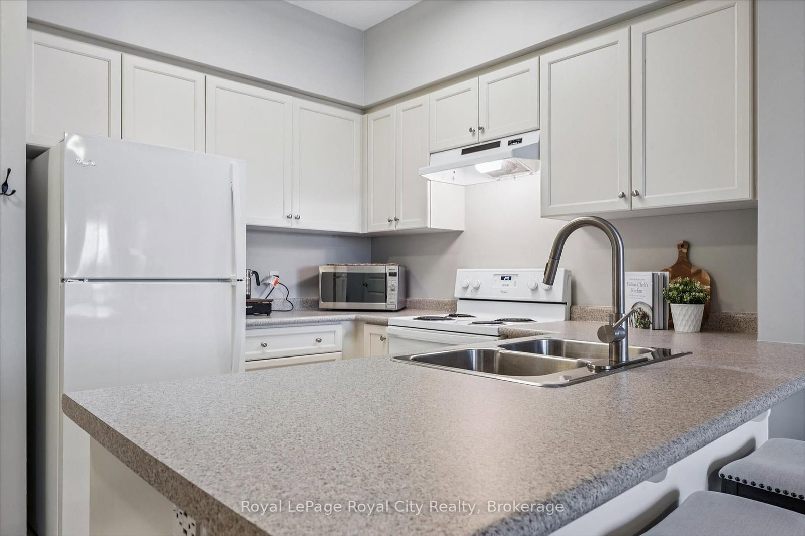 1077 Gordon Street, Unit 429 - Photo 23