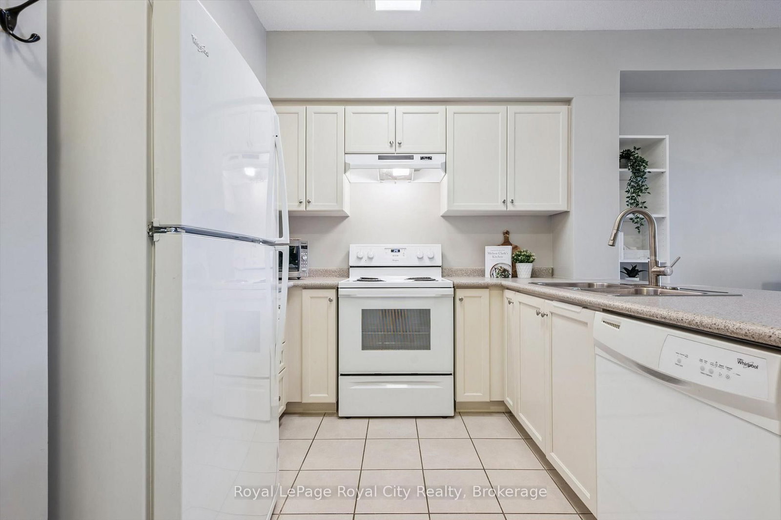 1077 Gordon Street, Unit 429 - Photo 24