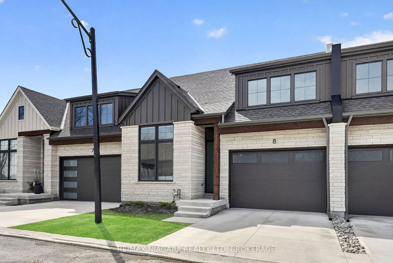 8 - 41 Ivy Cres, Thorold, L2V 0J9 | Image 2