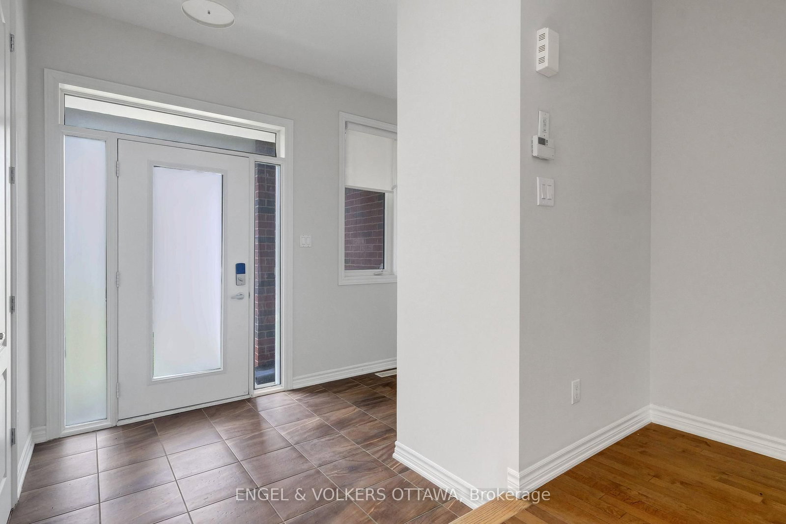 305 Lamarche Avenue - Photo 2