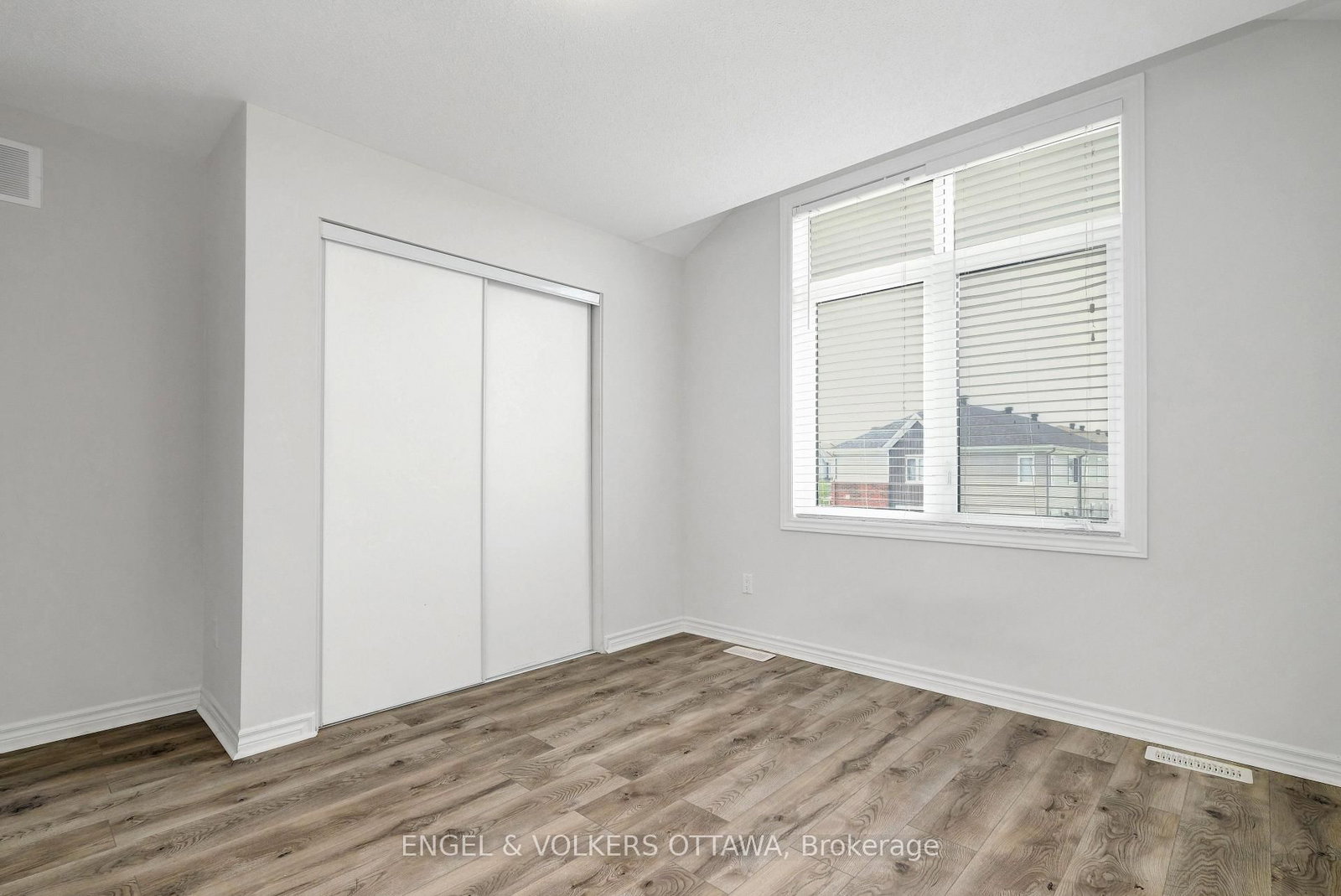 305 Lamarche Avenue - Photo 23