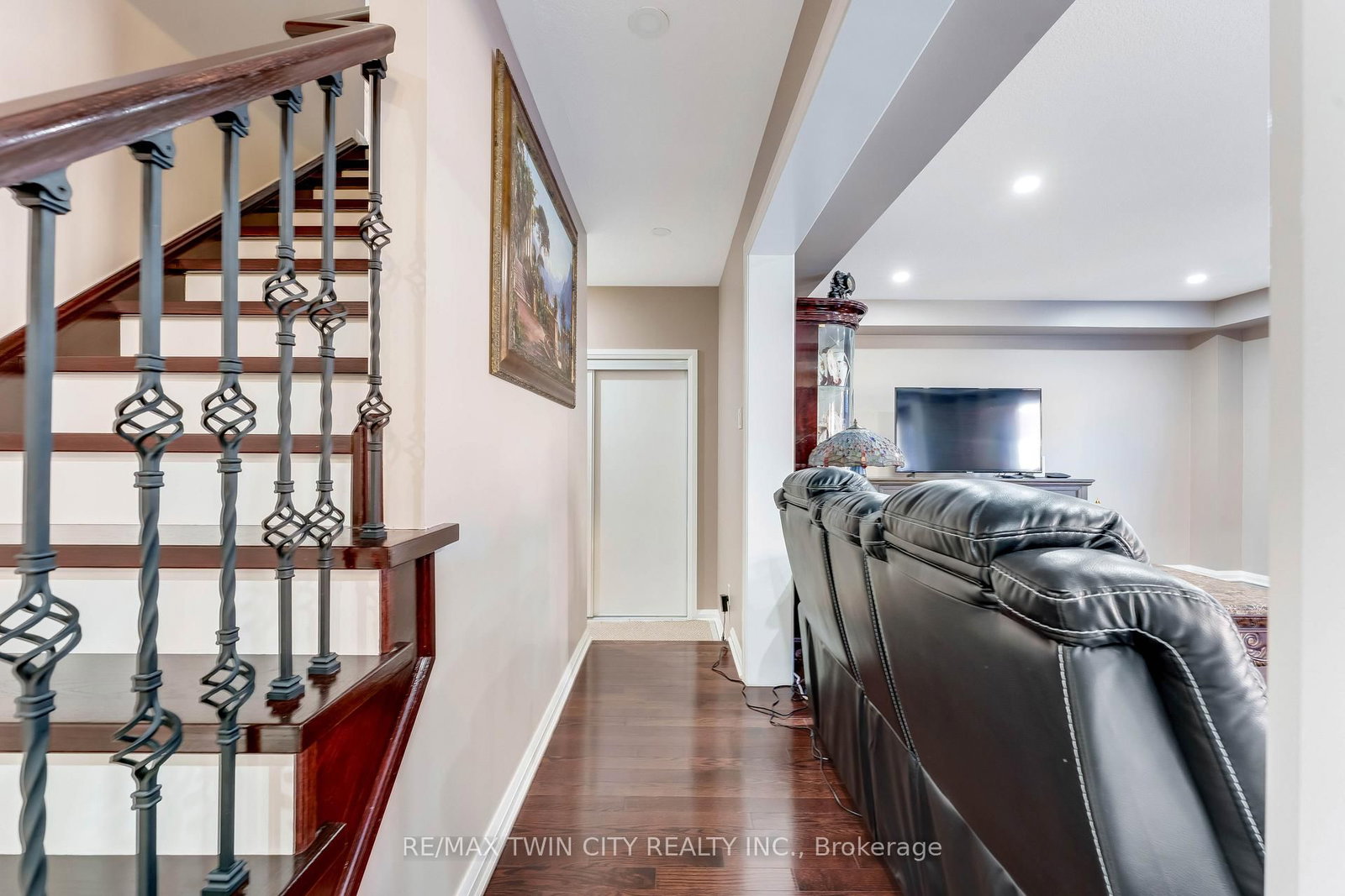 334 Apple Hill Crescent - Photo 17