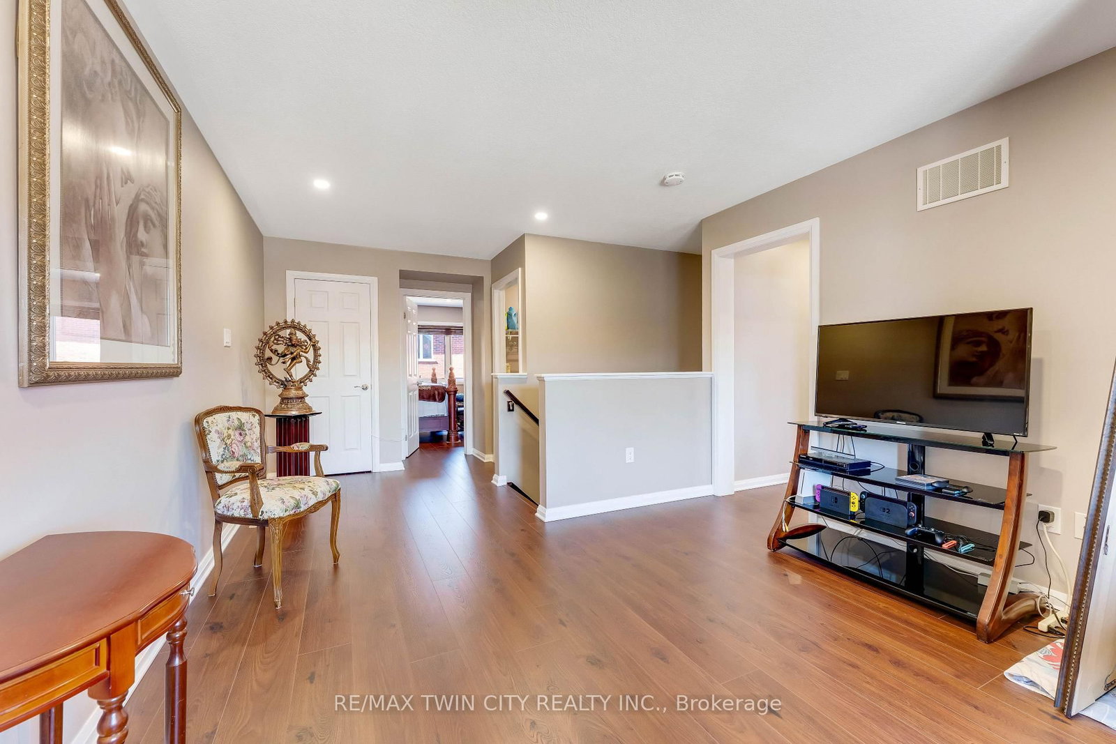 334 Apple Hill Crescent - Photo 18