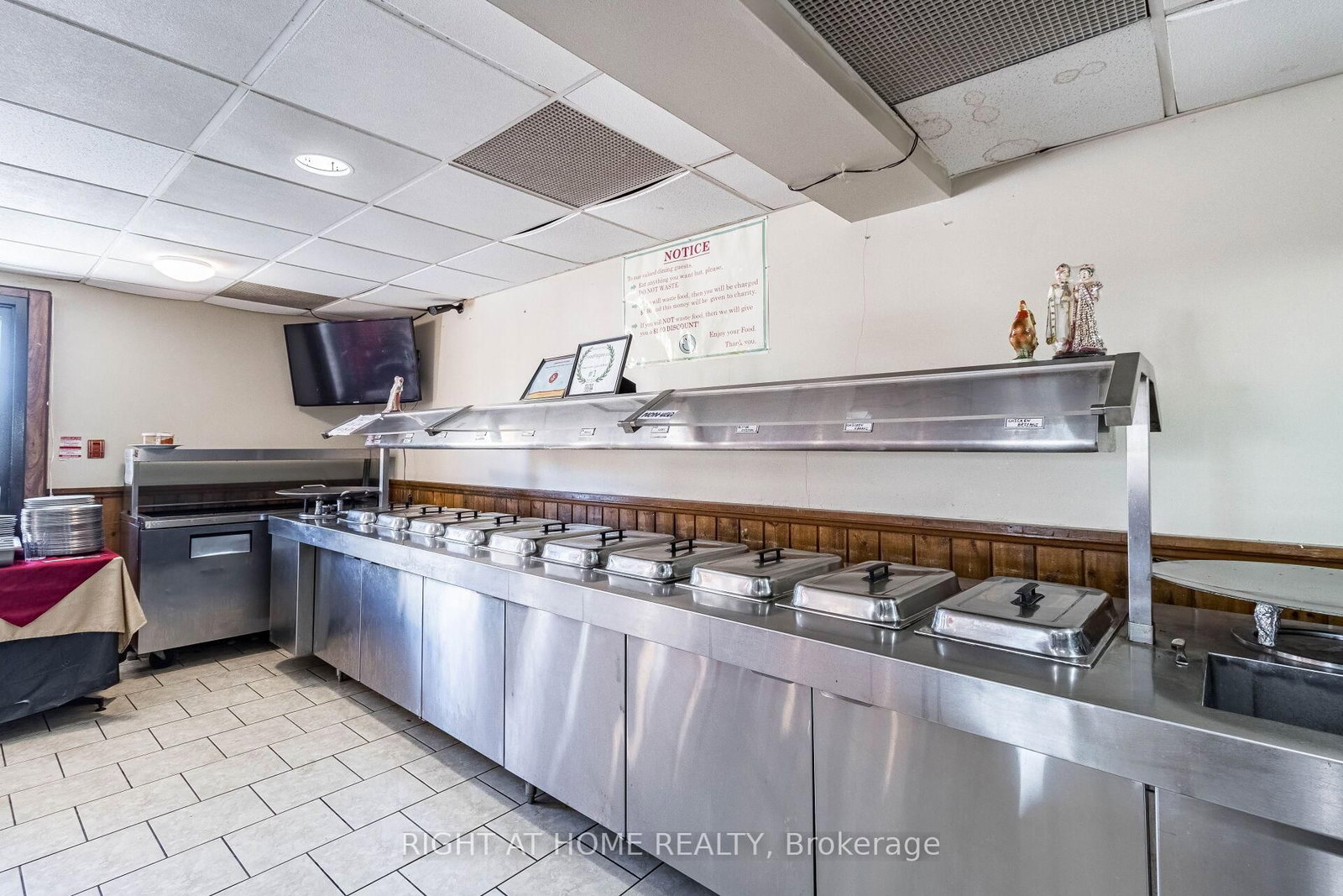 5951 Clark Avenue - Photo 10