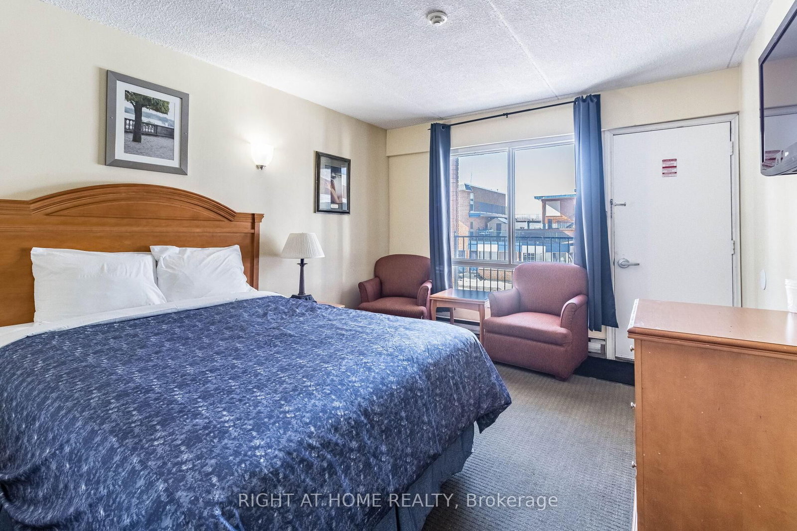 5951 Clark Avenue - Photo 18