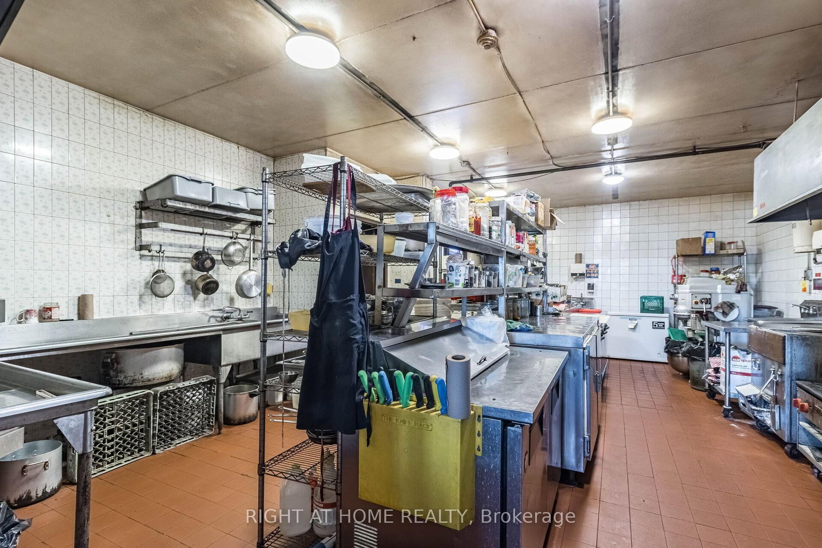 5951 Clark Avenue - Photo 2