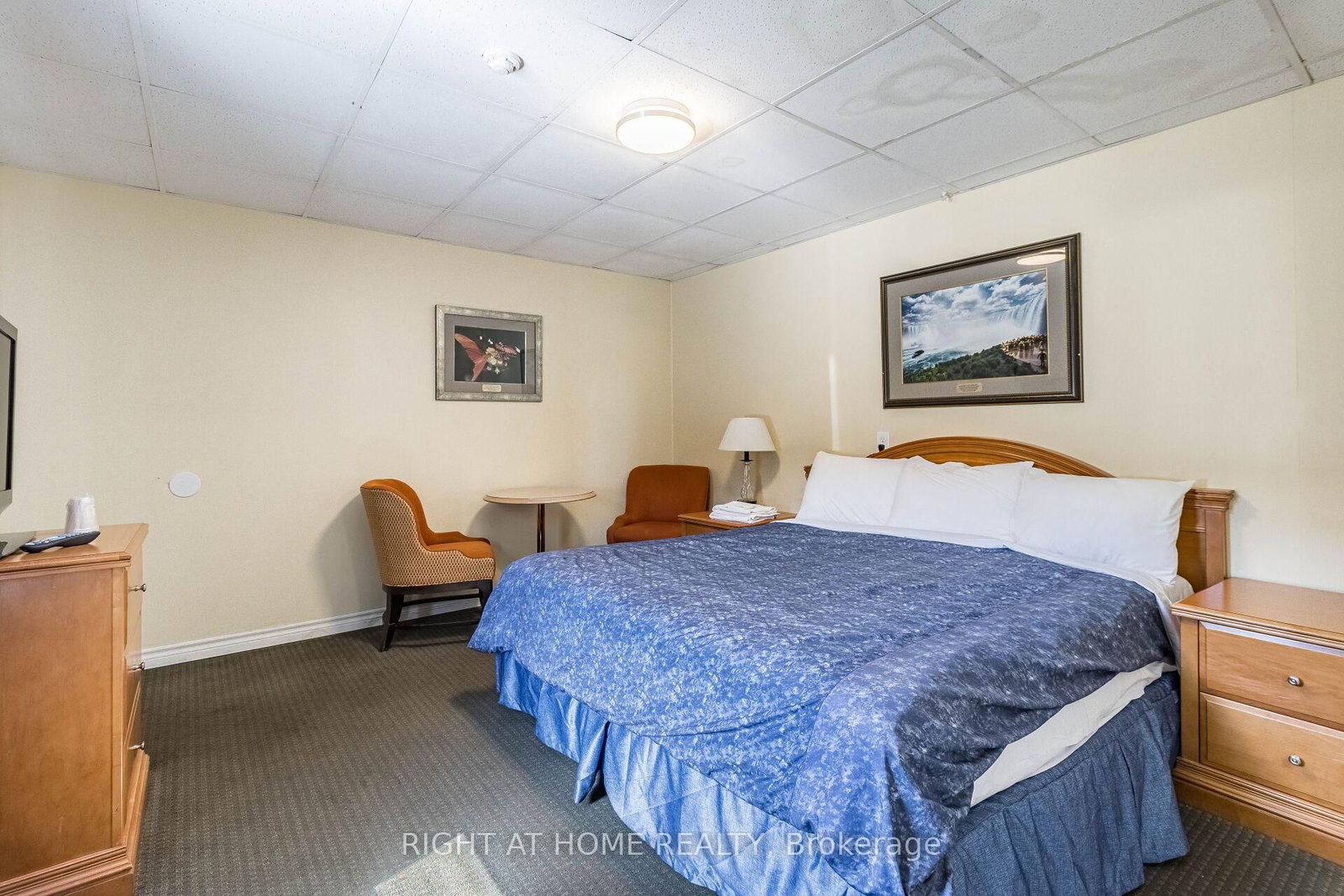 5951 Clark Avenue - Photo 37