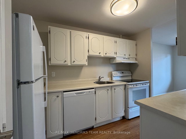 705 - 610 Lake Street