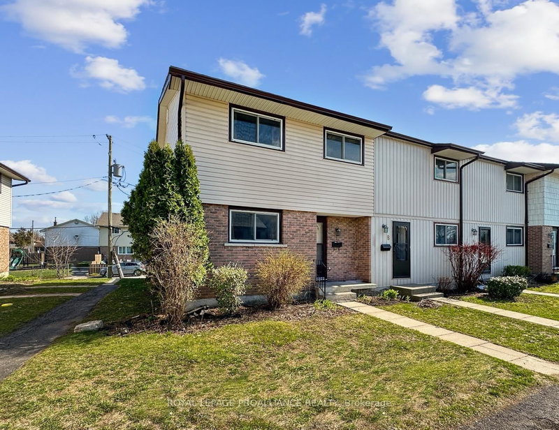 7 - 7 Tiffany Pl, Quinte West, K8V 6A3 | Image 2