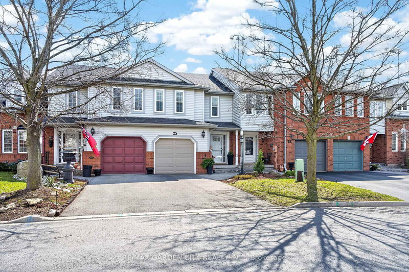 25 WALKER Crt, Grimsby, L3M 5J5 | Image 3