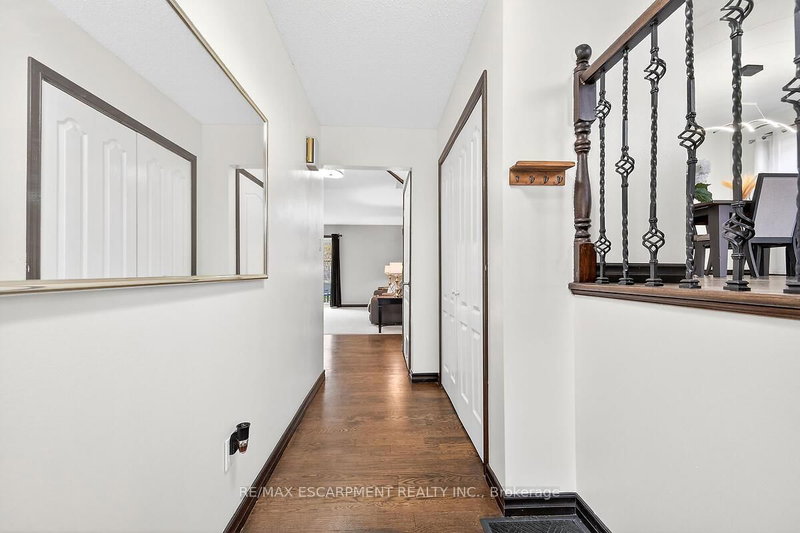 56 Hummingbird Lane, Hamilton, L9A 4A9 | Image 3