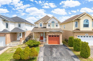 924 Copper Leaf Crescent