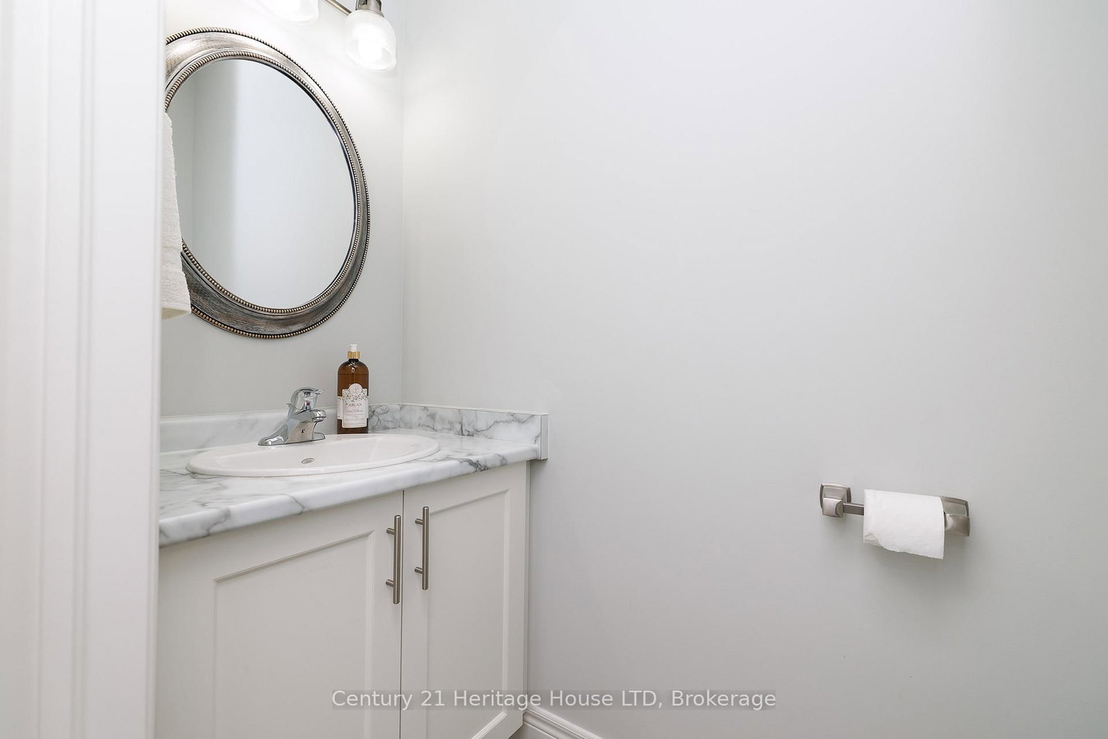 Detached House for sale at 3709 Mathewson Avenue, Fort Erie, Ontario, L0S 1B0 - Crystal Beach - MLS: X13003172