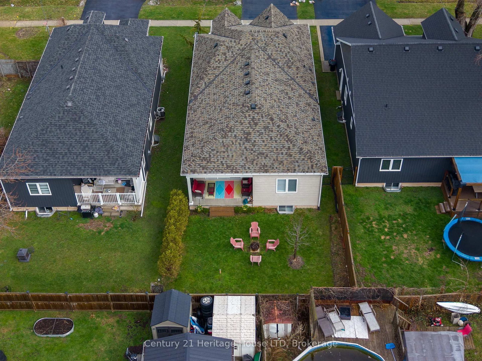 Detached House for sale at 3709 Mathewson Avenue, Fort Erie, Ontario, L0S 1B0 - Crystal Beach - MLS: X13003172